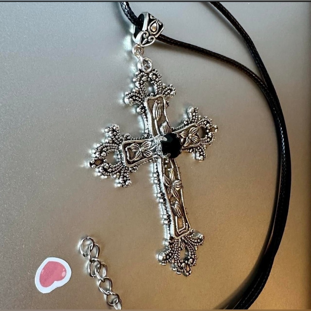 Gothic Black  Crystal Cross Charm Necklace Floral Design Big Punk Goth Retro New - Picture 3 of 9